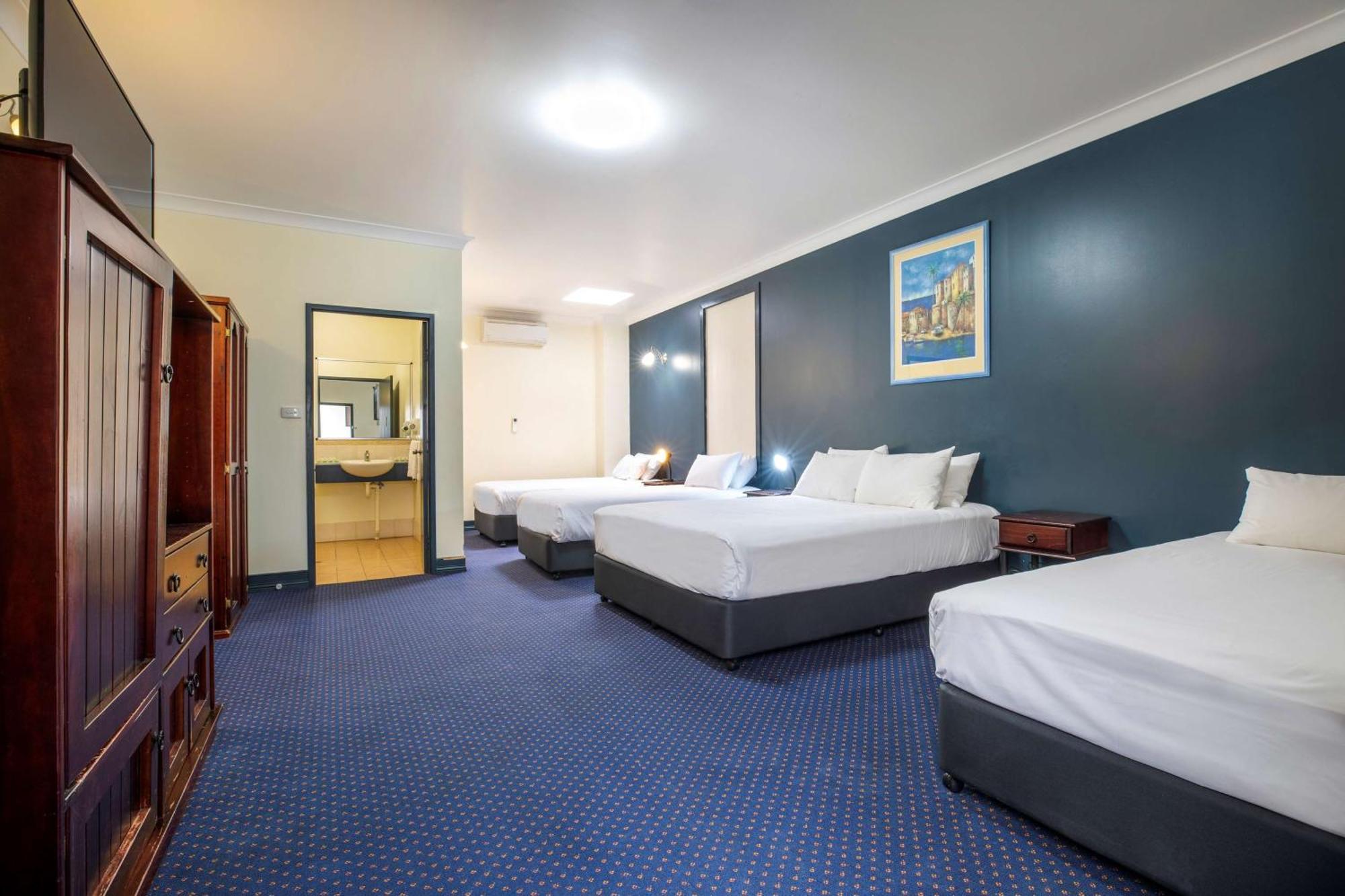 Hotel Nightcap At