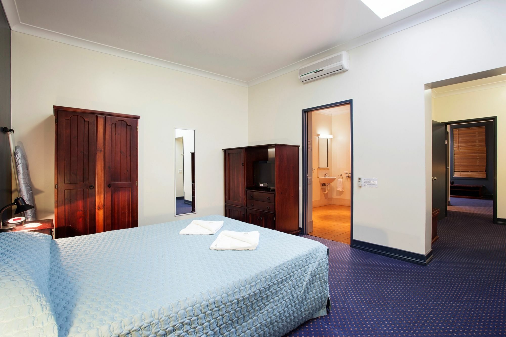 Hotel Nightcap At Atherton