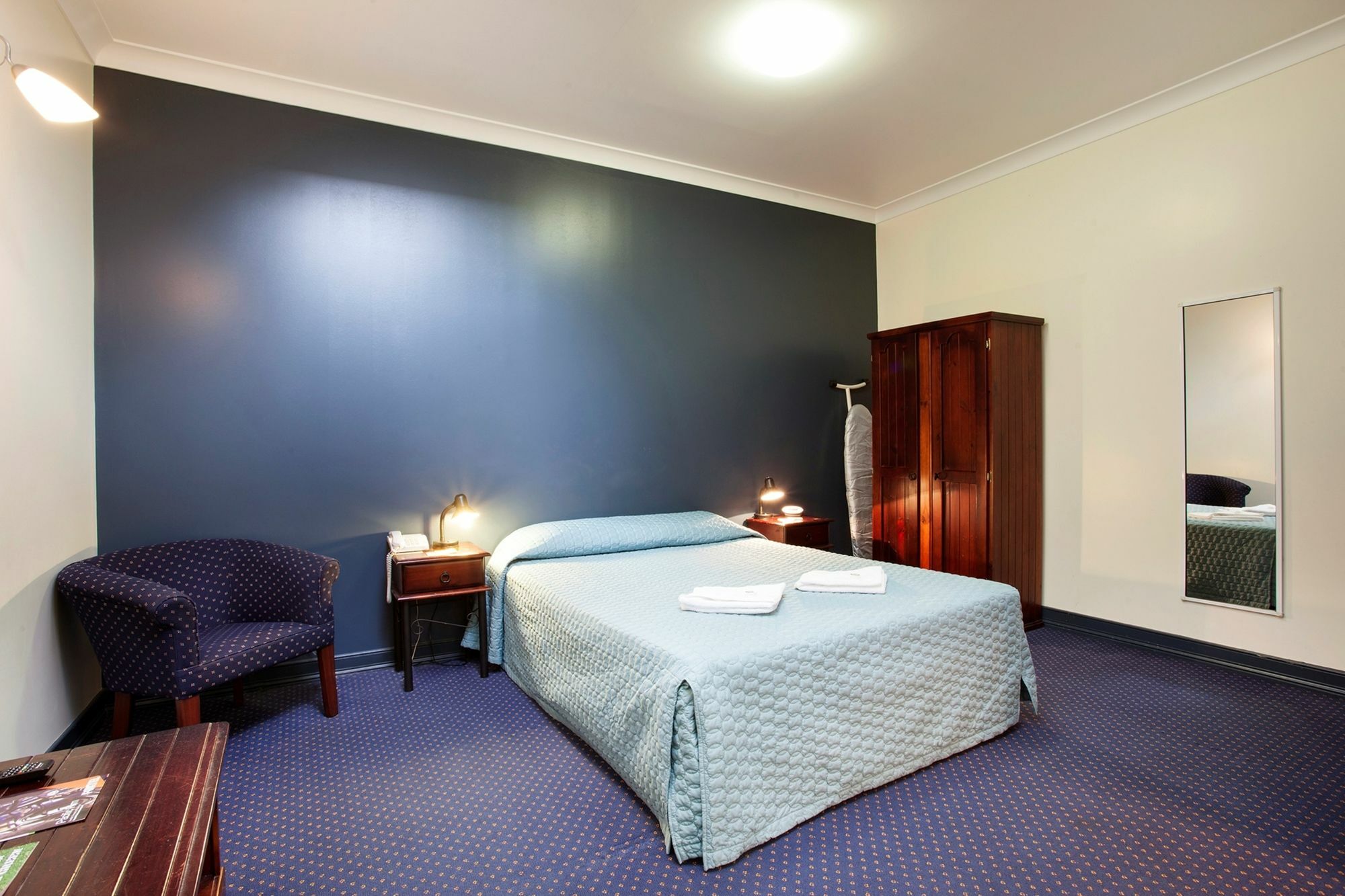 Hotel Nightcap At 3*
